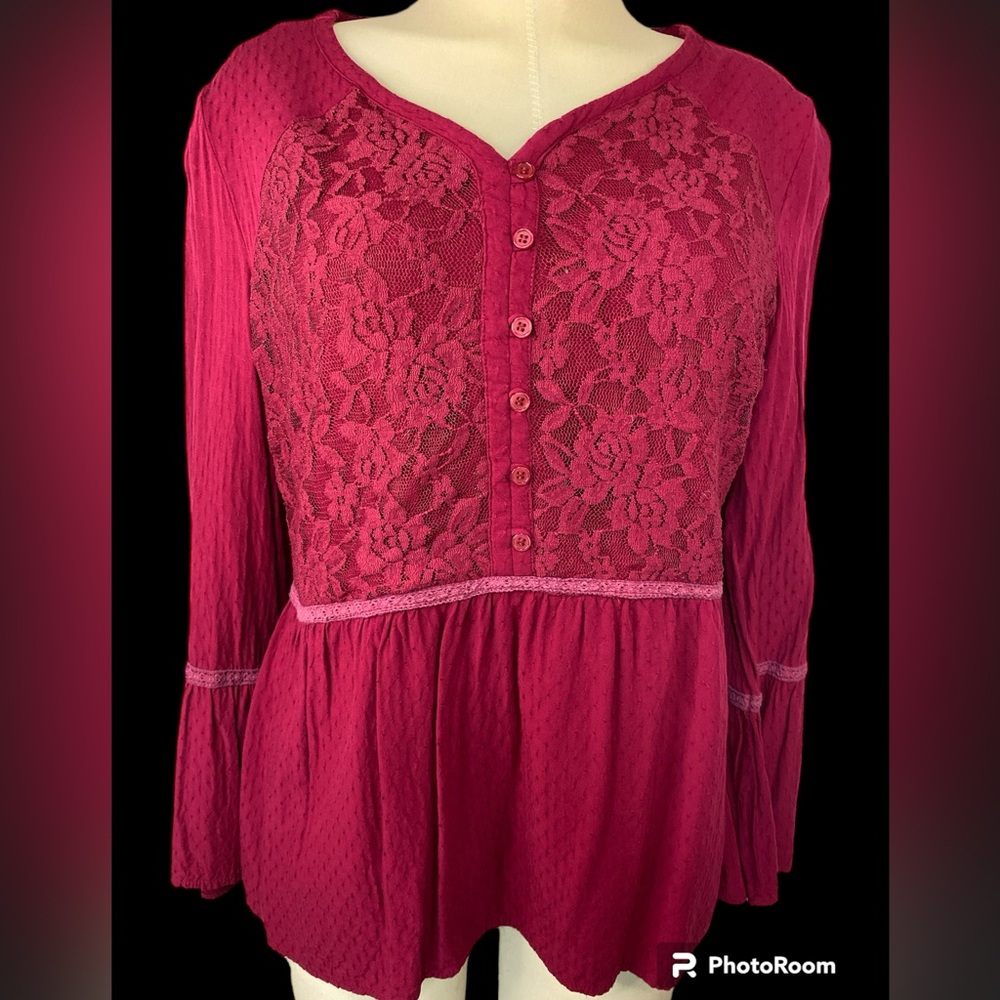 Lee Long Sleeve Burgundy Lsce Top Women’s Medium